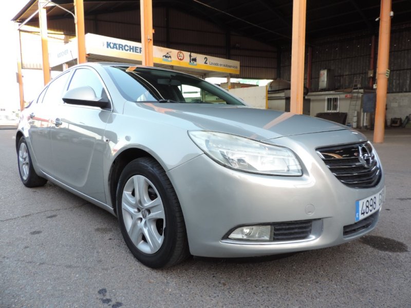 OPEL INSIGNIA 2000 TURBO DIESEL 6 VELOCIDADES