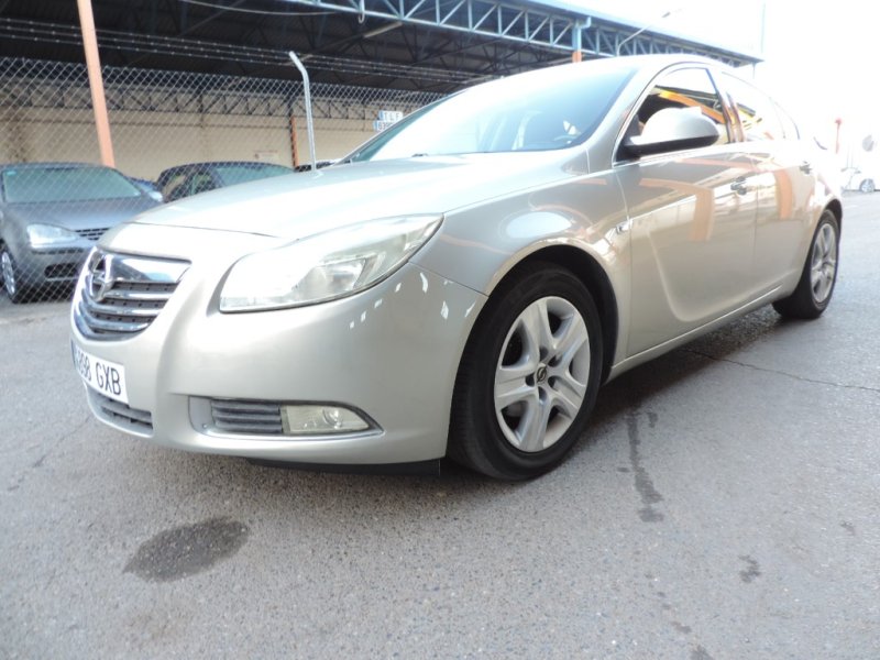 OPEL INSIGNIA 2000 TURBO DIESEL 6 VELOCIDADES