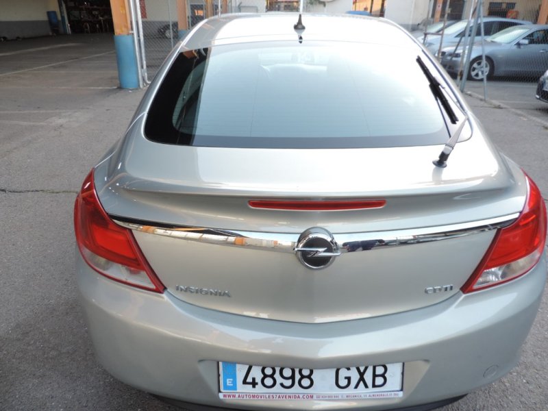 OPEL INSIGNIA 2000 TURBO DIESEL 6 VELOCIDADES