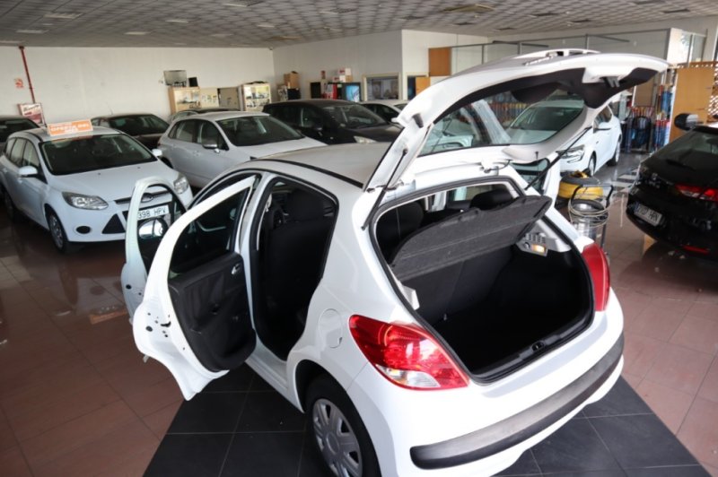 PEUGEOT 207 1600 HDI