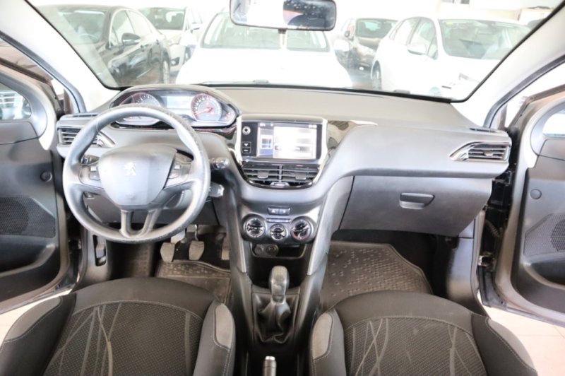 PEUGEOT 208 1600 HDI DE 92 CV CON 5 PUERTAS