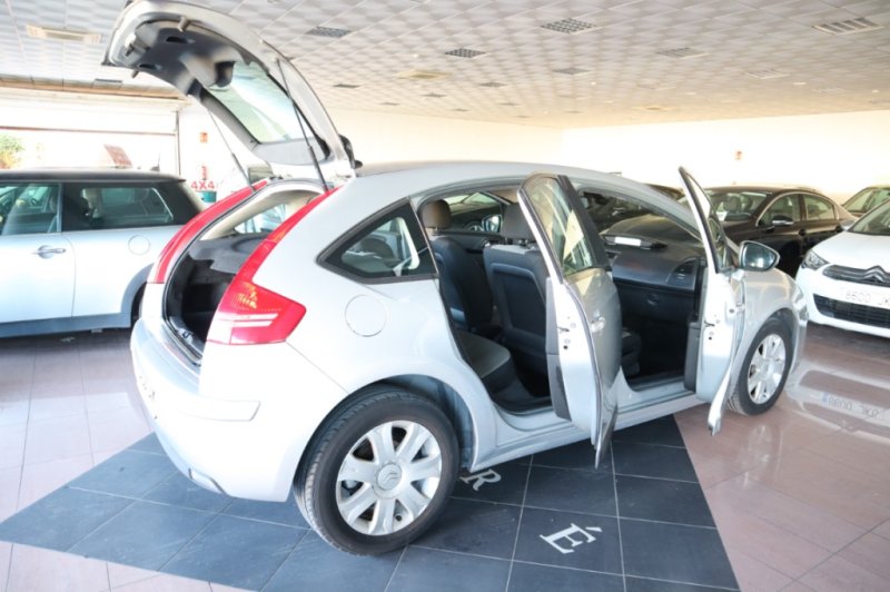 CITROEN C4 1600 HDI CON 5 PUERTAS