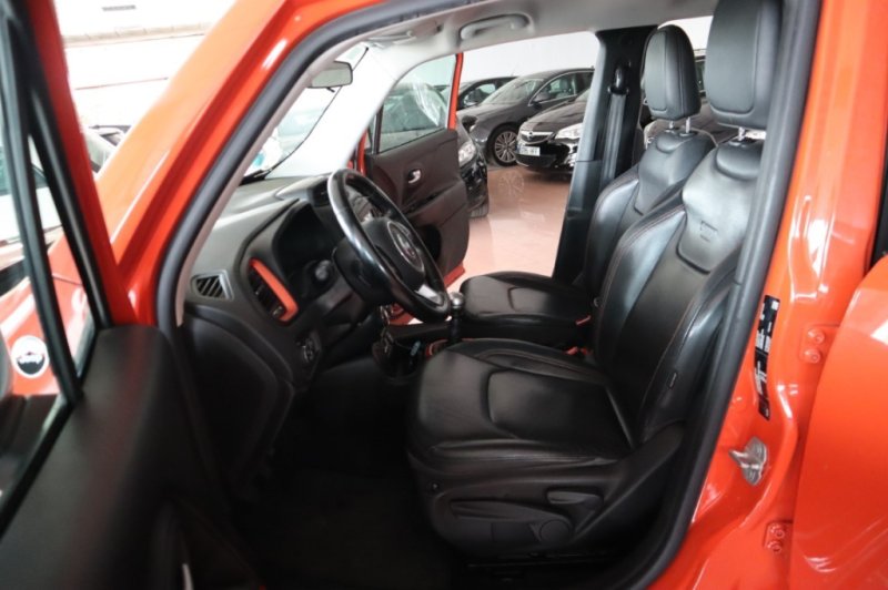 JEEP RENEGADE 1600 TURBO DIESEL CON 120 CV Y 6 VEL.