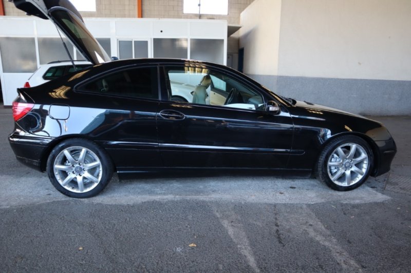 MERCEDES-BENZ C 220 SPORTCOUPE 220 CDI AUTOMATICO