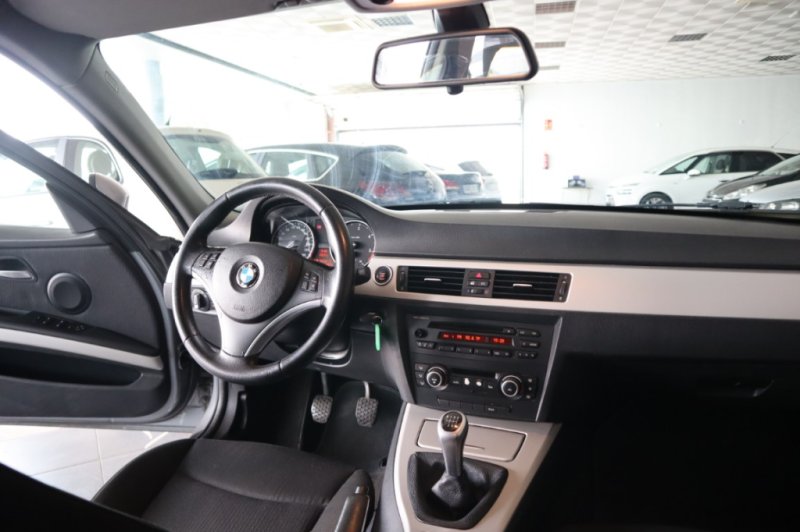 BMW 320 D 177 CV Y 6 VELOCIDADES