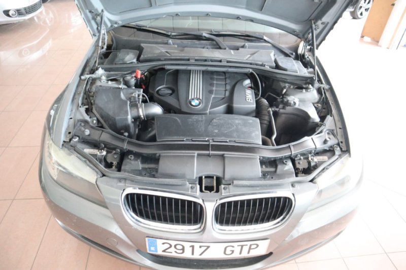 BMW 320 D 177 CV Y 6 VELOCIDADES