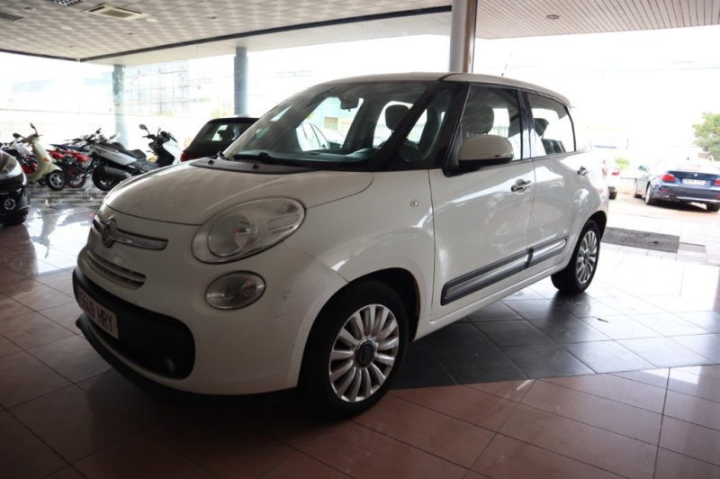 FIAT 500 L 1300 JTD TURBO DIESEL 5 PUERTAS