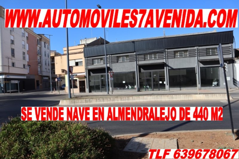 A NAVE PARA NEGOCIO EN ALMENDRALEJO SE VENDE NAVE MUY BIEN SITUADA DE 440 M2 SITUADA EN EL CENTRO DE LA CRT D SEVILLA