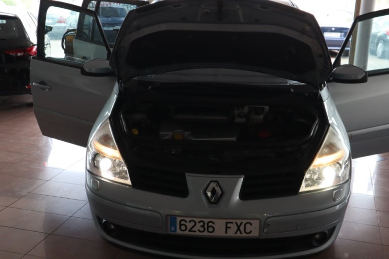 RENAULT ESPACE 2.0 DCI DE 150 CV Y 6 VELOCIDADES