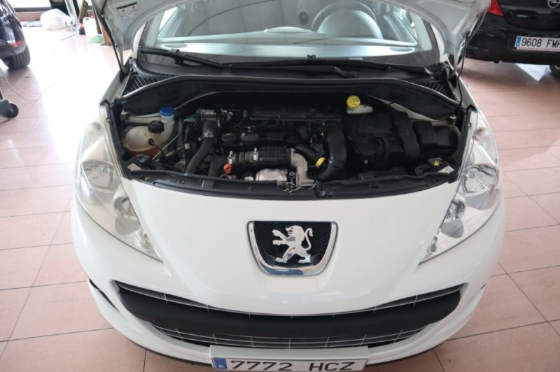 PEUGEOT 207 1600 HDI